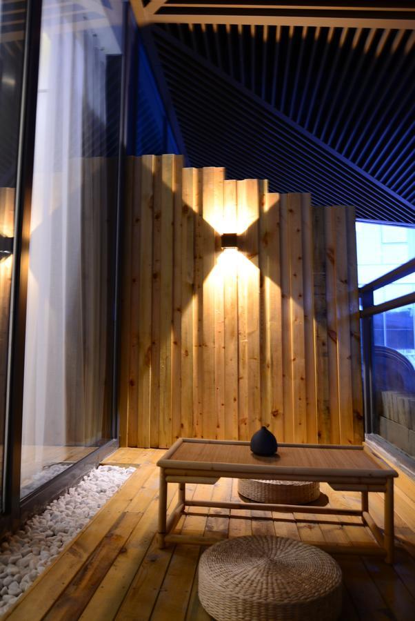 Emeis Van Stars Mountain Lodge Emeishan Exterior photo