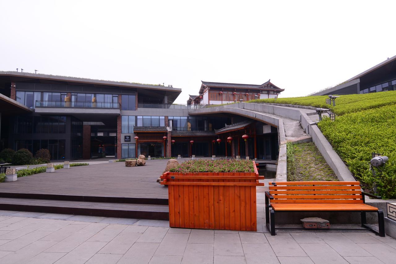 Emeis Van Stars Mountain Lodge Emeishan Exterior photo
